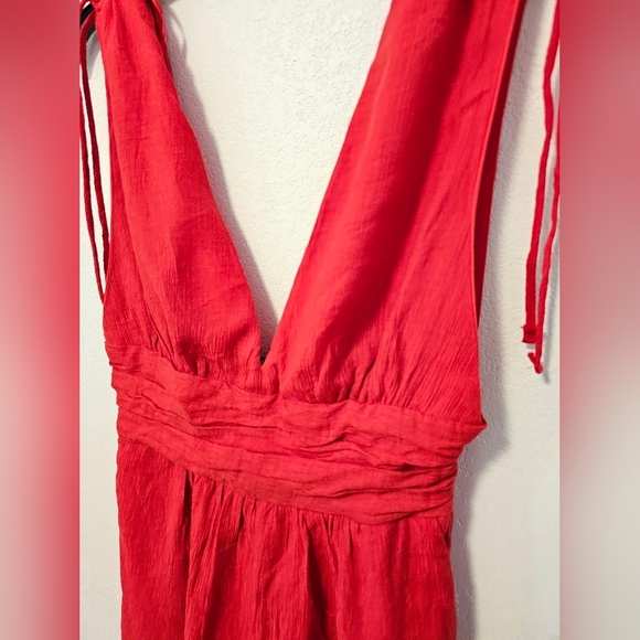 One Clothing Deep V-Neck Red Romper Women's Size Medium NWT - Picture 11 of 12